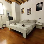 Happy Place, Centro * Verona